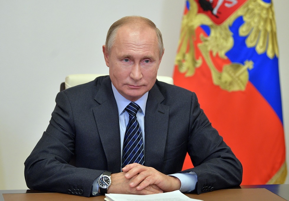 بوتين يمنح وسام "بطل روسيا" لجندي صمد بمفرده في وجه قوات كييف 68 يوما (صورة)