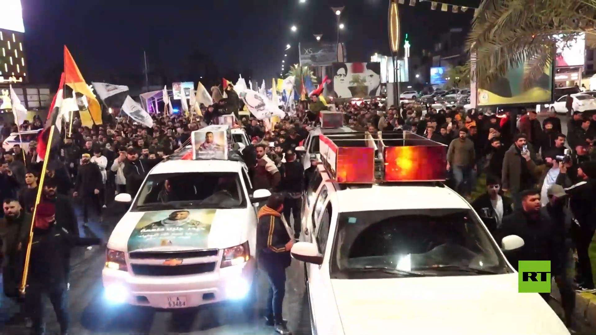 بغداد.. المئات يشيعون جثامين أفراد من الحشد الشعبي قتلوا في ضربات أمريكية