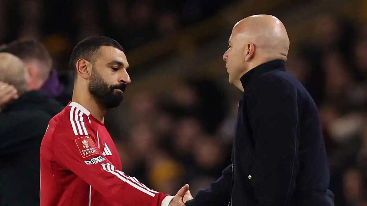 سلوت يعكر أجواء محمد صلاح في ليفربول قبل صدام توتنهام بقرار مفاجئ