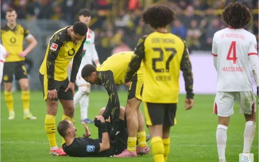 لقطة الموسم في ألمانيا.. الحكم يسقط ونميشا يحصل على بطاقة خاصة