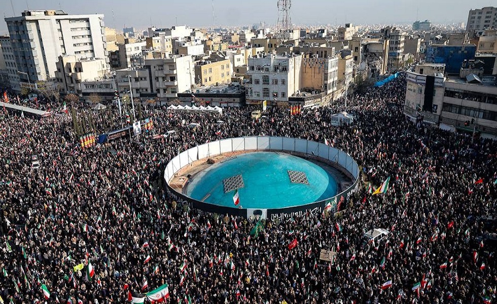 لاريجاني يشعل "x" برد ساخر على "أوهام ترامب" ويقارنها بسقوط الشاه