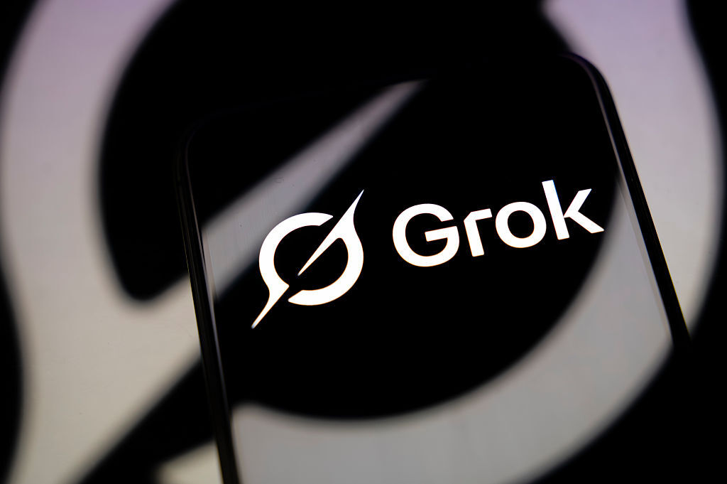 3 مراهقات يقاضين إيلون ماسك بعد استخدام "غروك" لتحويل صورهن إلى مواد إباحية