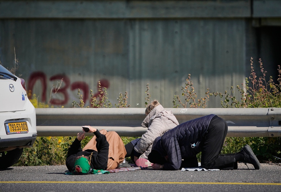 مراسلتنا: رصد إطلاق صواريخ باتجاه القدس وأصوات انفجارات في المركز
