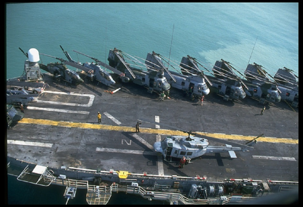 "USS Tripoli" تقترب من الشرق الأوسط بـ 2200 مارينز وقدرات جوية ضاربة