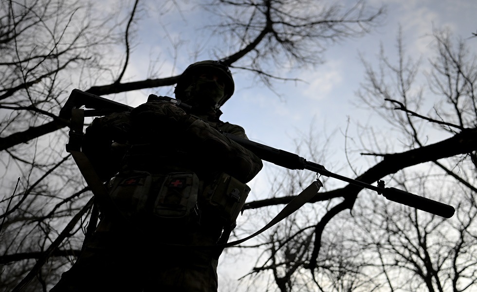 الدفاع الروسية تعلن تحرير بلدة جديدة شرق أوكرانيا