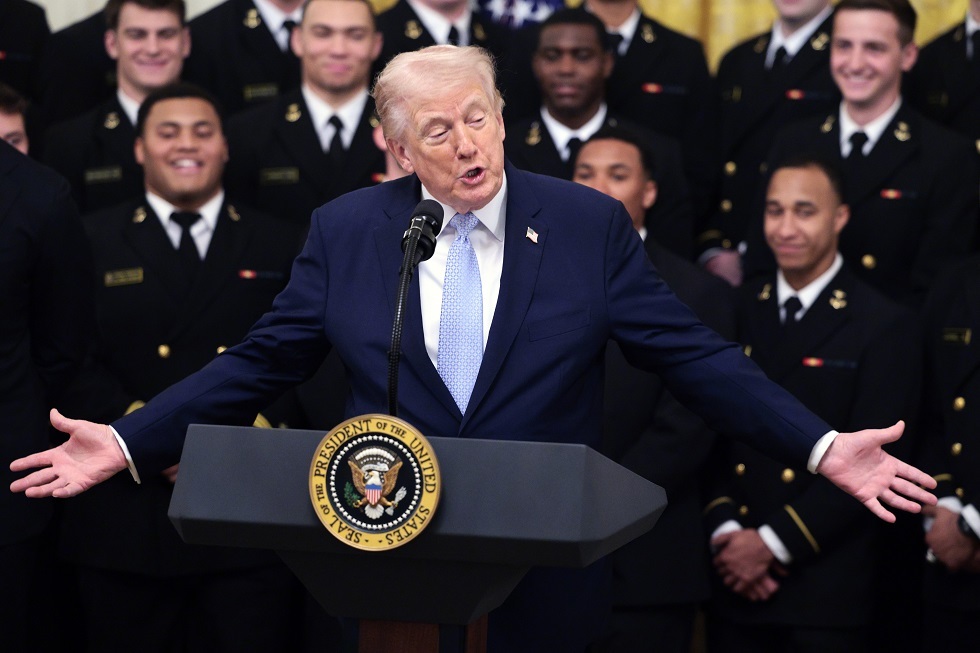 ترامب يؤكد أن إسقاط النظام في إيران لم يكن هدفا رئيسيا للحرب ويكشف عن الهدف الأول