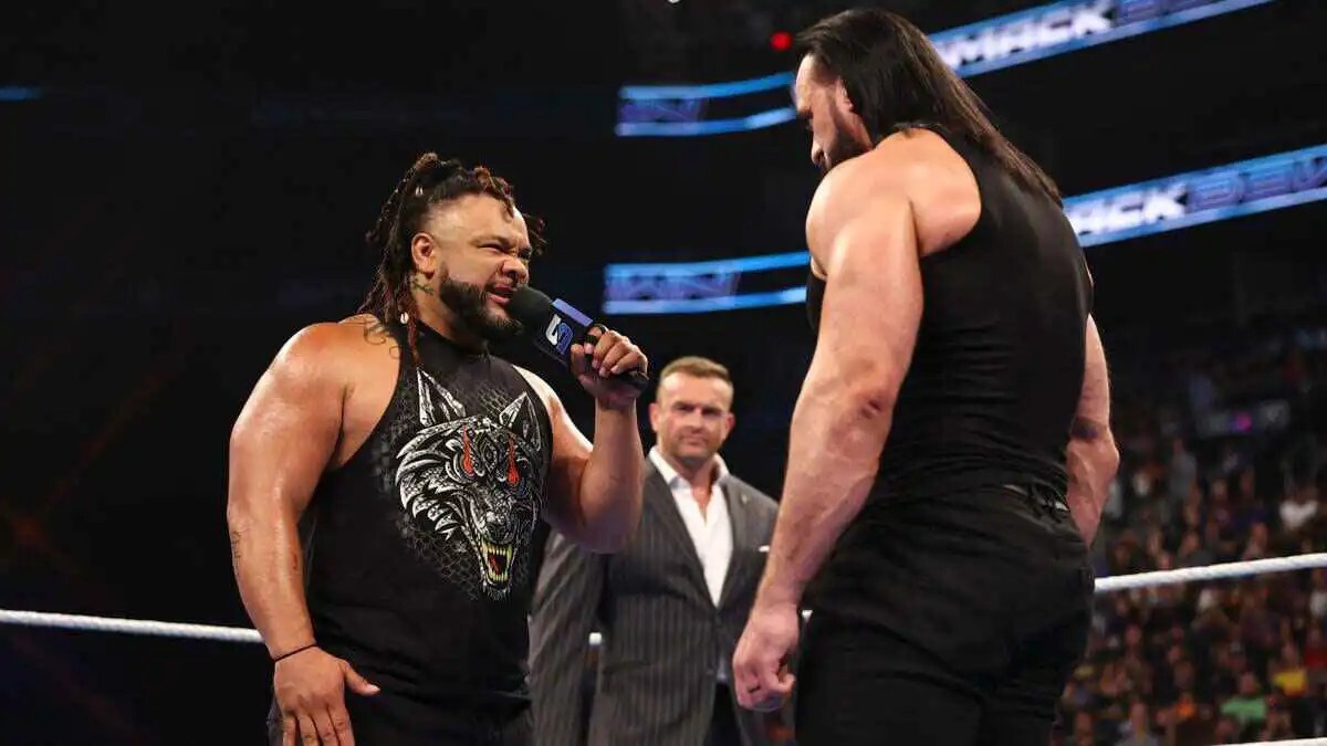 بعد نزال عنيف.. جاكوب فاتو وماكنتاير يسقطان من أعلى مبنى مرتفع (فيديو)