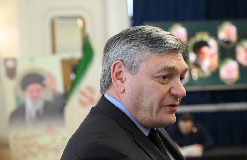 موسكو: على واشنطن وتل أبيب وقف العدوان على إيران ليعود الوضع في مضيق هرمز إلى طبيعته