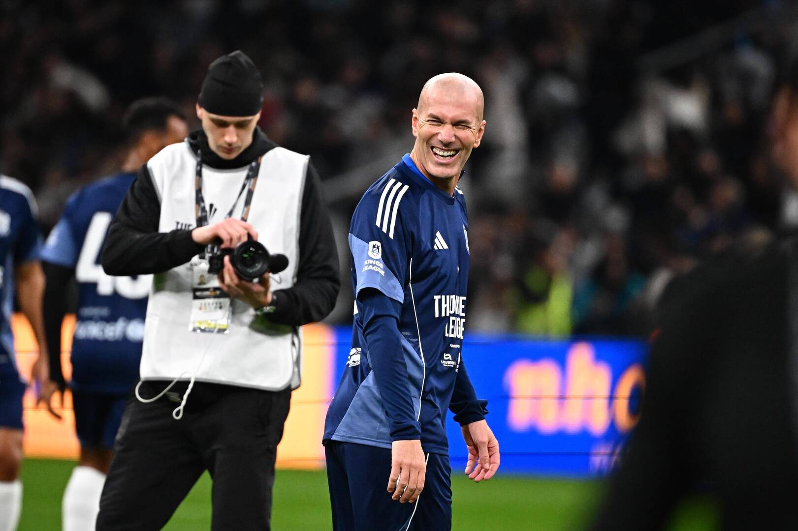 الاتحاد الفرنسي يحسم ملف المدرب "زيزو"