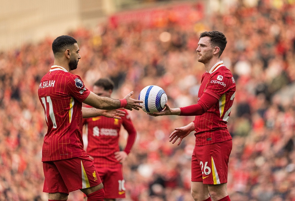 روبرتسون: صلاح أحد أعظم اللاعبين لكنني أخبرته من يتفوق عليه