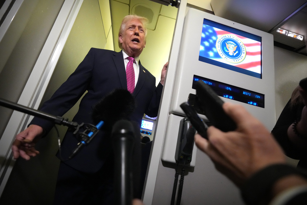 عاجل .. ترامب: إيران ستزود الولايات المتحدة بـ20 ناقلة نفط بدءا من الغد