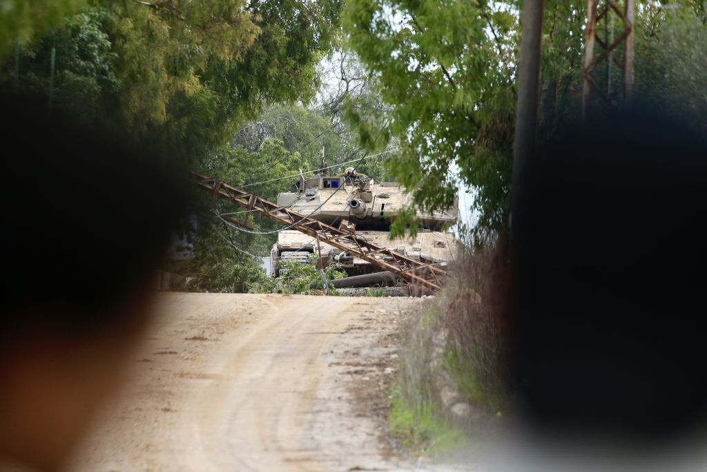 الجيش الإسرائيلي يعلن إصابة 6 من جنوده في جنوب لبنان