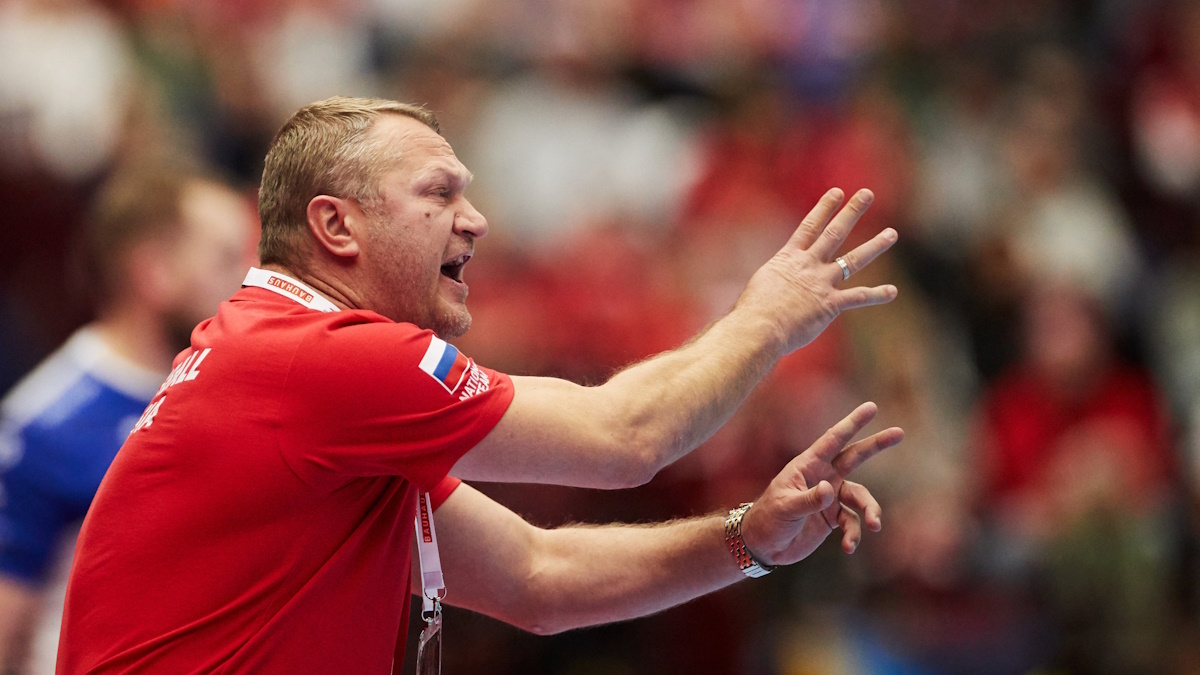 وفاة مفاجئة للاعب الأولمبي كوكشاروف عن 50 عاما