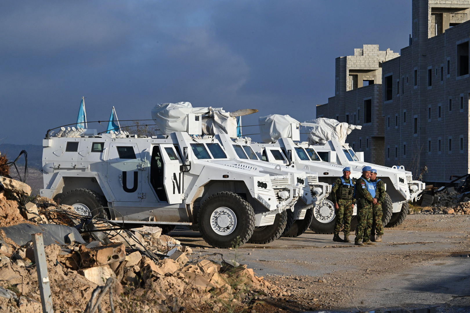 جلسة لمجلس الأمن عن استهداف اليونيفيل في لبنان.. تبادل اتهامات بين تل أبيب وبيروت