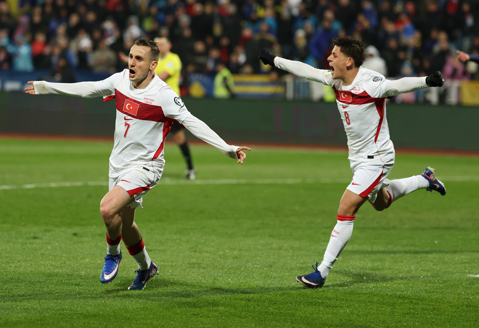 بعد 24 عاما من الغياب.. تركيا تغتال حلم كوسوفو وتعود لكأس العالم