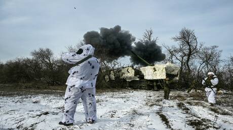 الدفاع الروسية: تحرير بلدة في دونيتسك وتدمير 4 زوارق مسيرة أوكرانية بالبحر الأسود