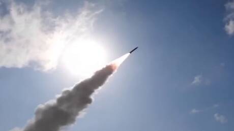  "مقر خاتم الأنبياء" يعلن استهداف وحدة الدعم القتالي "رهاوام" ومحطة إنذار مبكر بقاعدة أمريكية في إسرائيل 