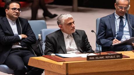 طهران تؤكد: لن نغلق مضيق هرمز ونحافظ على أمنه كحق أصيل  