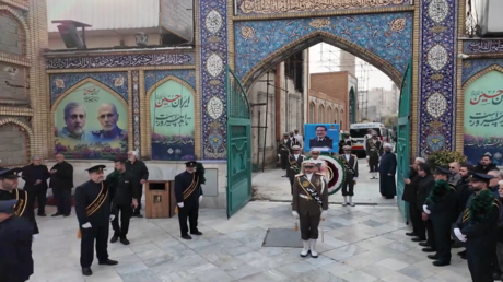 طهران تودع الأمين العام السابق لمجلس الدفاع علي شمخاني بعد مقتله إثر غارات أمريكية-إسرائيلية