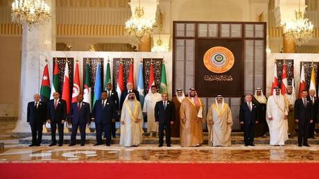 ملياردير إمارتي يكشف عن سبيل العرب الوحيد للنجاة من أزمات المنطقة 