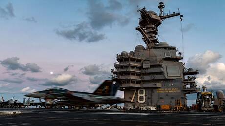 حاملة الطائرات الأمريكية "جيرالد فورد" تغادر نحو اليونان بعد حريق وإصابة 200 بحار 