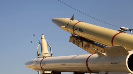 "فارس": استهداف مصفاة الغاز الطبيعي المسال بالبحرين وأنباء عن تضرر كبير بالجسر الرابط مع السعودية 