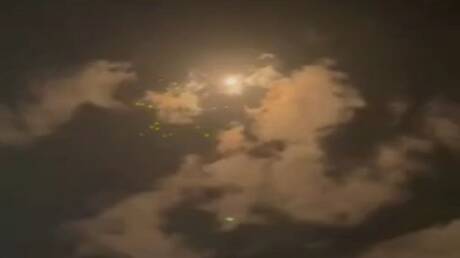 عاجل - الحرس الثوري لإسرائيل: لن نترككم والموجة الصاورخية الـ66 مستمرة 