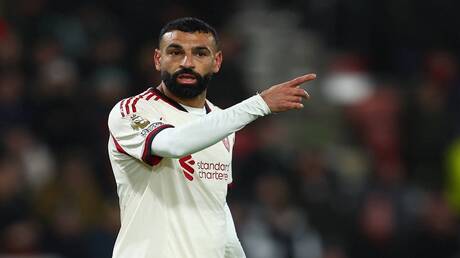 "مقارنة مع رونالدو".. كاراغر "العدو اللدود" يتغنى بصلاح بعد إعلان رحيله عن ليفربول