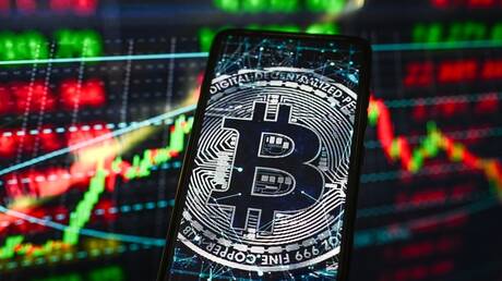 البيتكوين يتراجع 3% وسط مخاوف جيوسياسية متصاعدة