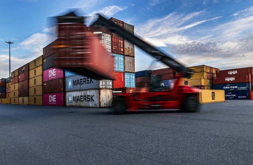 بدائل لوجستية.. روسيا تقدم مسارات آمنة واقتصادية للتجارة الدولية