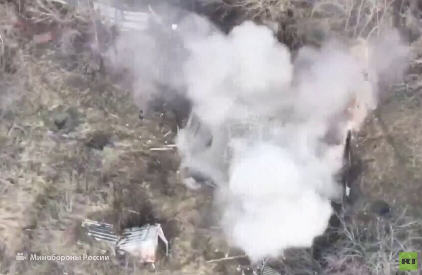 مقاطعة خاركوف.. لقطات لمعارك تحرير بلدة فيرخنيايا بيساريفكا