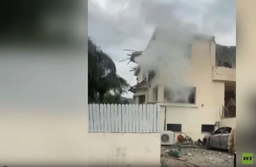 إصابة مبنى في كريات شمونة إثر هجوم صاروخي من لبنان على إسرائيل