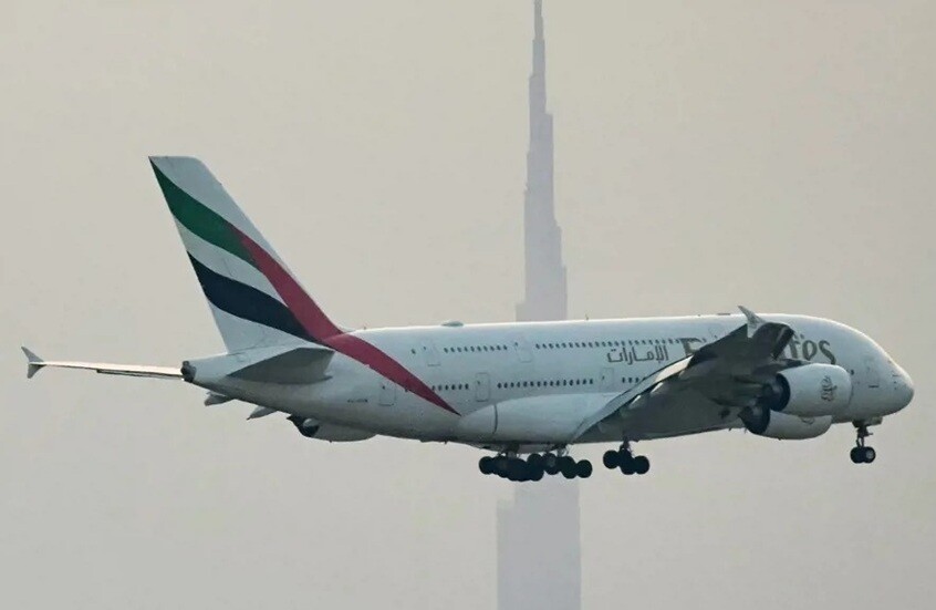 الإمارات تمنع الإيرانيين من دخول أو عبور البلاد