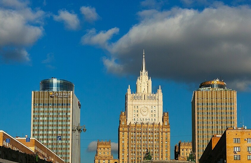 موسكو تحذر برلين من عواقب تخليها عن التزاماتها النووية