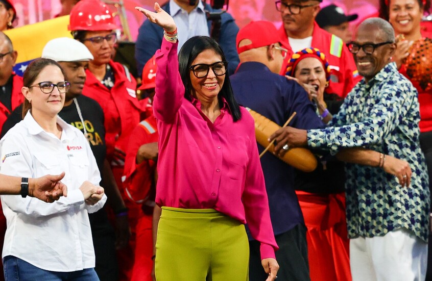 البيت الأبيض: الولايات المتحدة رفعت العقوبات عن ديلسي رودريغيز بسبب عملها الممتاز وتعاونها مع واشنطن