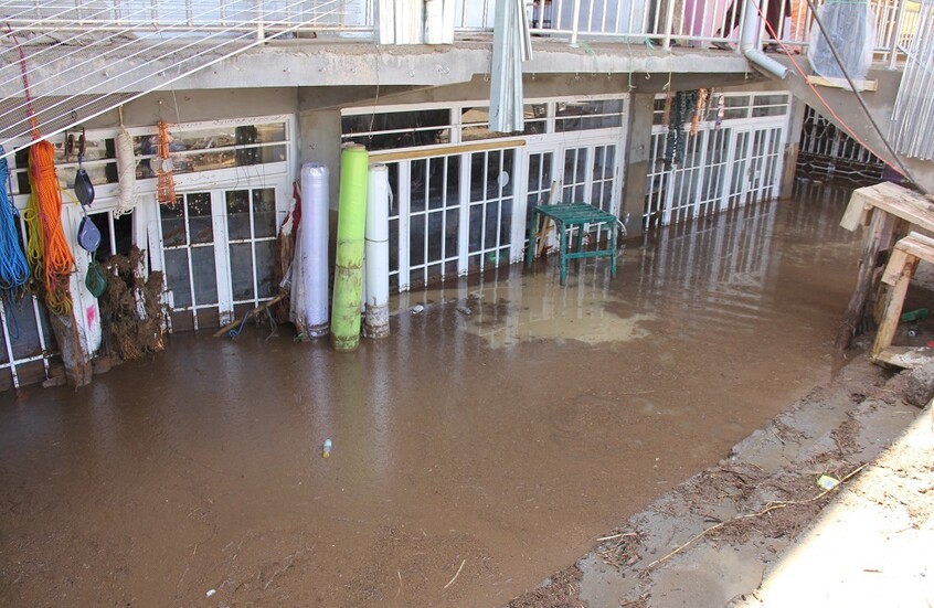 ارتفاع عدد ضحايا الفيضانات في أفغانستان إلى 48 قتيلا (فيديو)