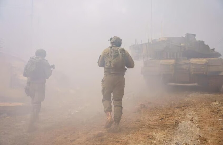 الجيش الإسرائيلي يبدأ هدم منازل جنوب لبنان ويوسع توغله البري لعمق 14 كيلومترا