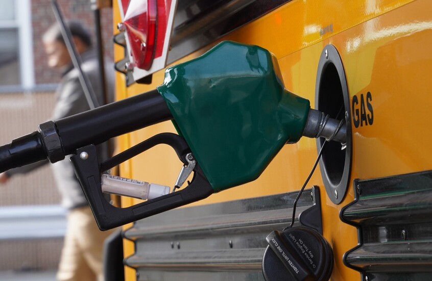 الحكومة الروسية تمدد حظر تصدير البنزين بهدف استقرار السوق المحلية