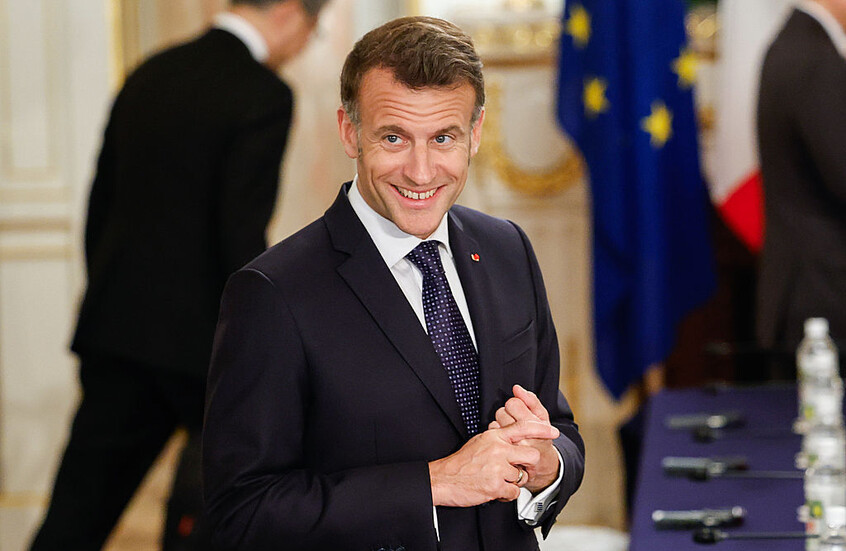 ماكرون يرد على ترامب: تصريحاتك عن "صفعة زوجتي" غير لائقة (فيديو)