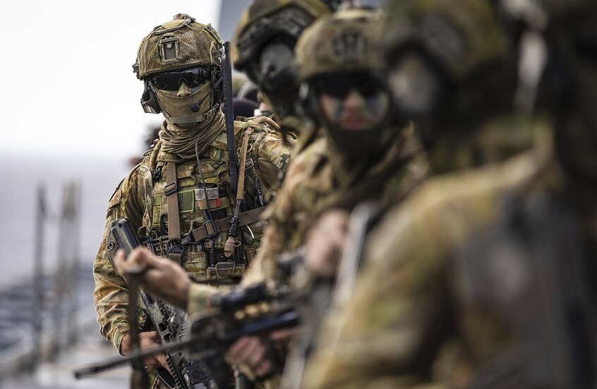 "ديلي تلغراف": أستراليا تنشر سرا قوات خاصة في دولة عربية