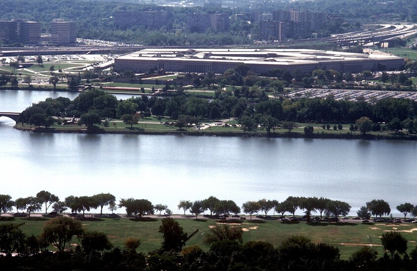 "واشنطن بوست": البنتاغون أقال جنرالين رفيعي المستوى إضافة لرئيس أركان الجيش الأمريكي