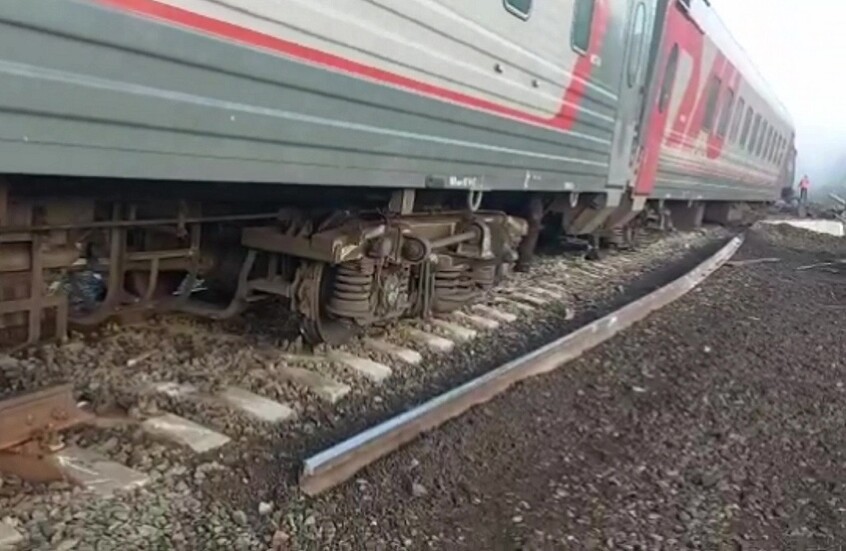 إصابات بحادث انحراف عربات لقطار ركاب متجه من موسكو إلى تشيليابينسك عن سكتها (صور+فيديو)