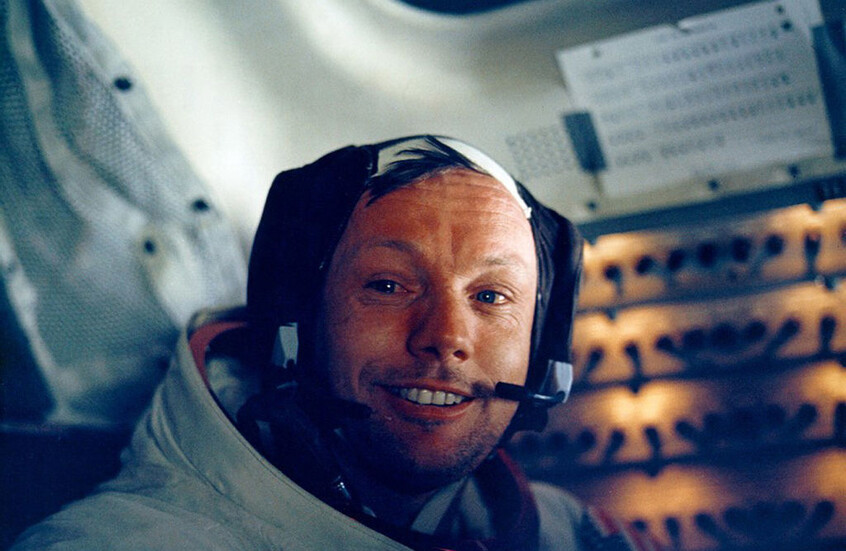 "كومة قمامة" قمرية ثمينة أخفاها نيل أرمسترونغ 40 عاما.. فما محتوياتها؟