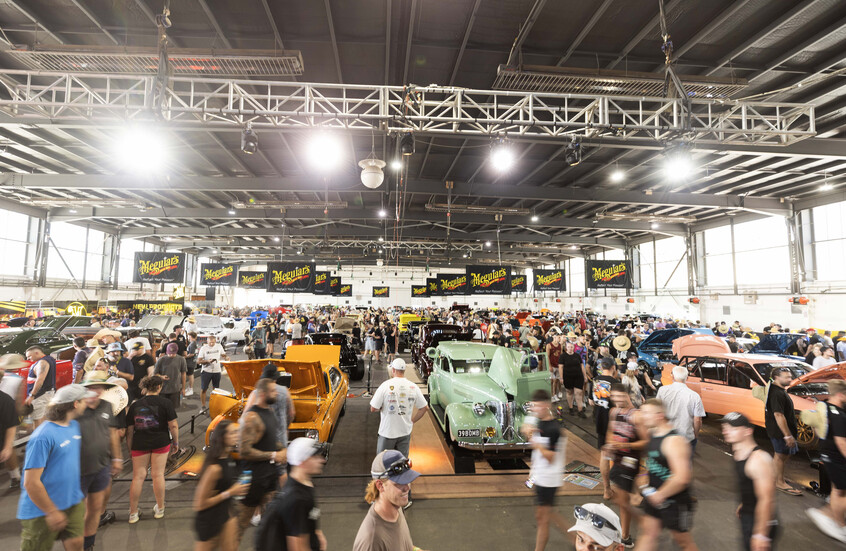 ارتفاع أسعار الوقود يعرقل خطط السفر بعيد القيامة في أستراليا