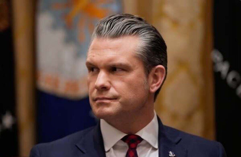 "تعلّم الدفاع عن النفس".. أمير سعودي يرد على منشور تضمن تصريحا لوزير الحرب الأمريكي