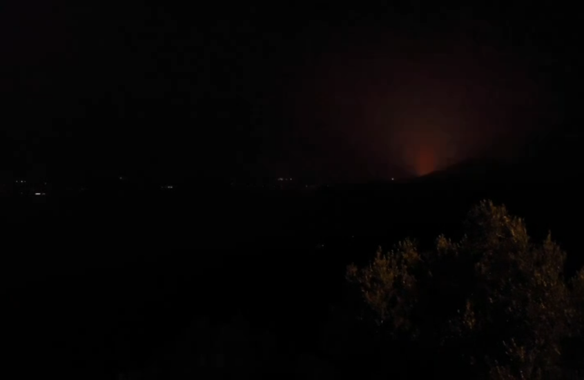 الجيش الإسرائيلي ينفذ تهديده بقصف جسري سحمر-مشغرة في البقاع الغربي اللبناني