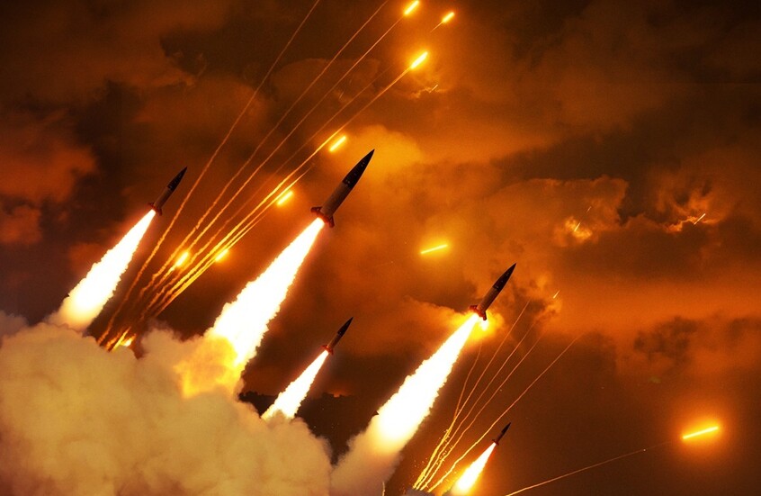 الدفاع الجوي الإيراني يعلن إسقاط مئات المسيرات ومقاتلات الجيل الخامس خلال "معركة رمضان"