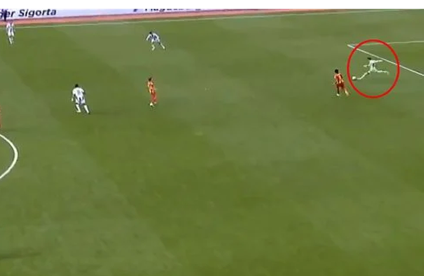 حارس مرمى في الدوري التركي يسجل هدفا استثنائيا