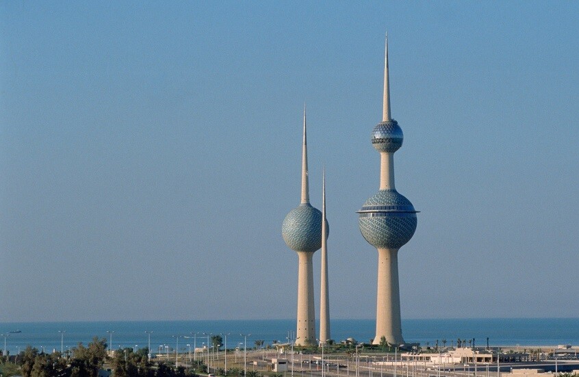 الكويت: حريق في مجمع القطاع النفطي بالشويخ جراء هجوم بطائرات مسيرة