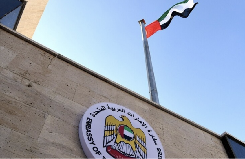السوريون يستنكرون أحداث سفارة الإمارات ودمشق تتحرك لاحتواء الموقف ومراقبون يتحدثون عن سياسات خفية